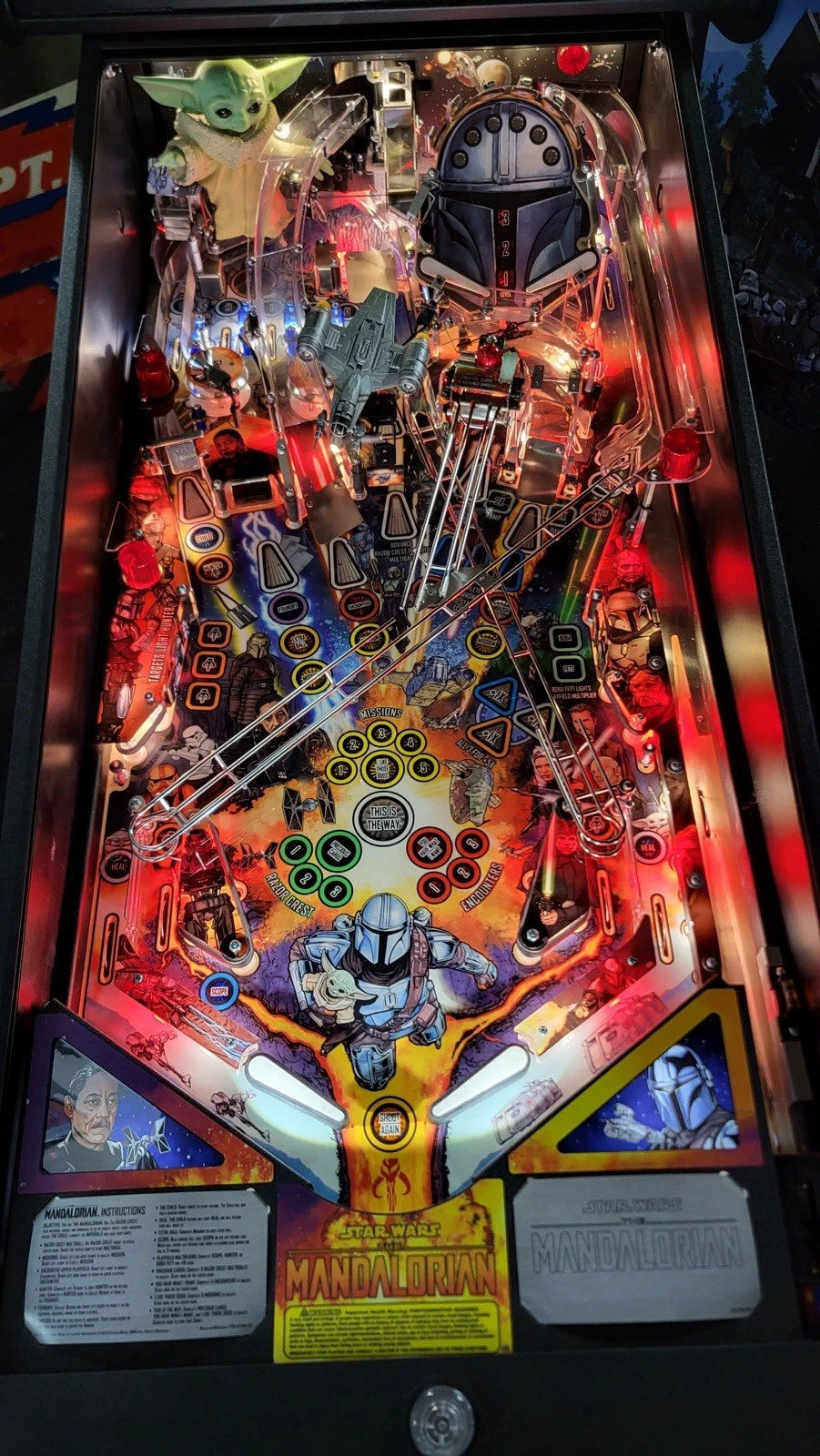 The Mandalorian Premium Edition Pinball - Image 9